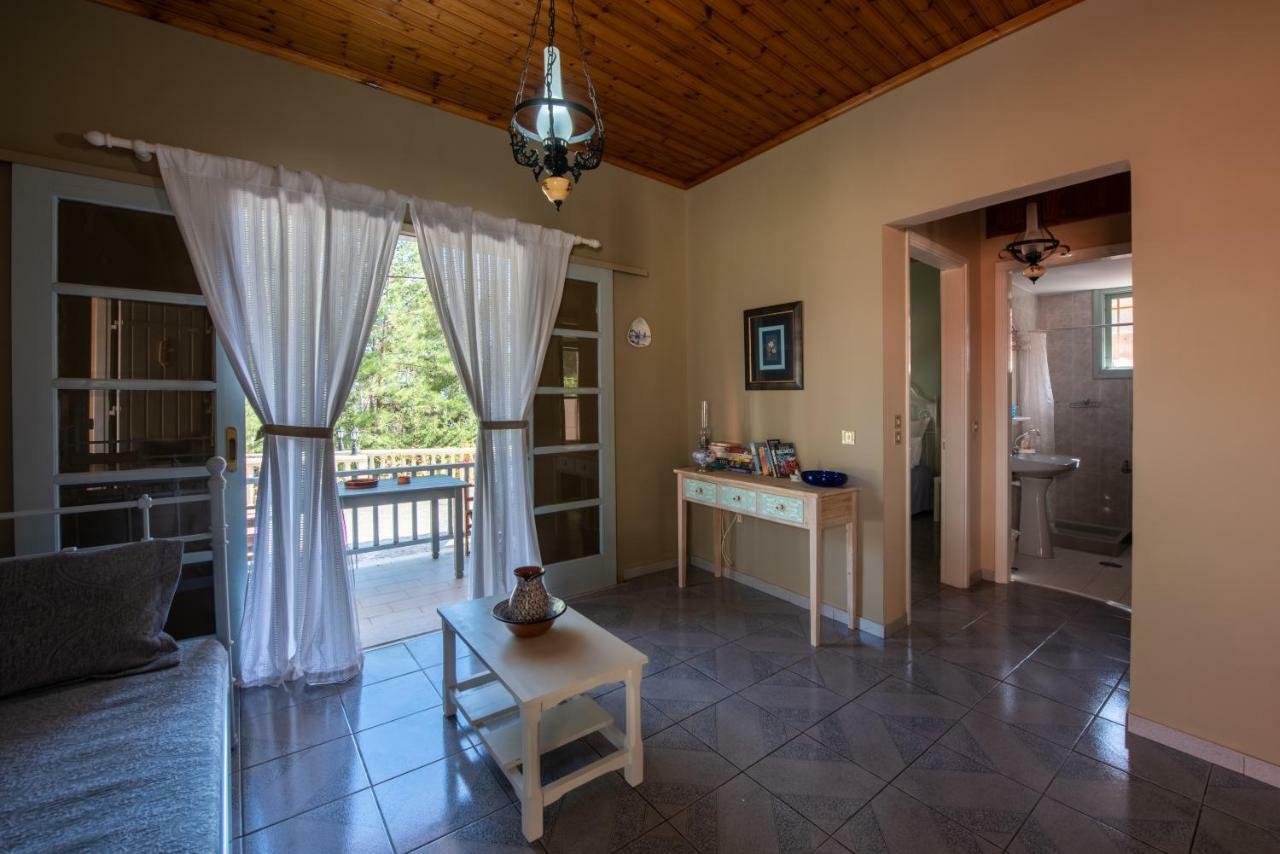 Mihaila Bungalows Spartia  Luaran gambar